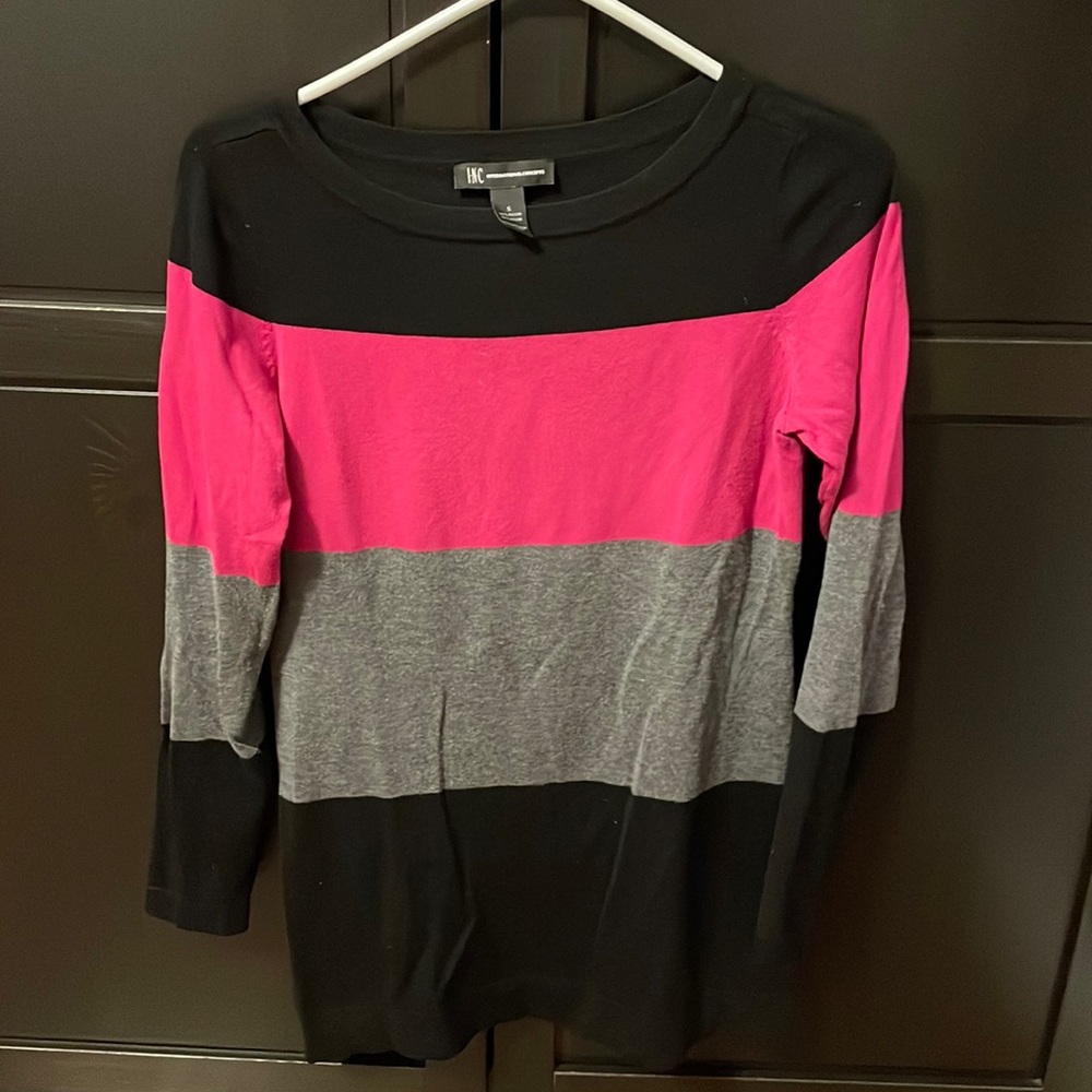 INC women’s multi colour sweater size small. Very Good used condition.